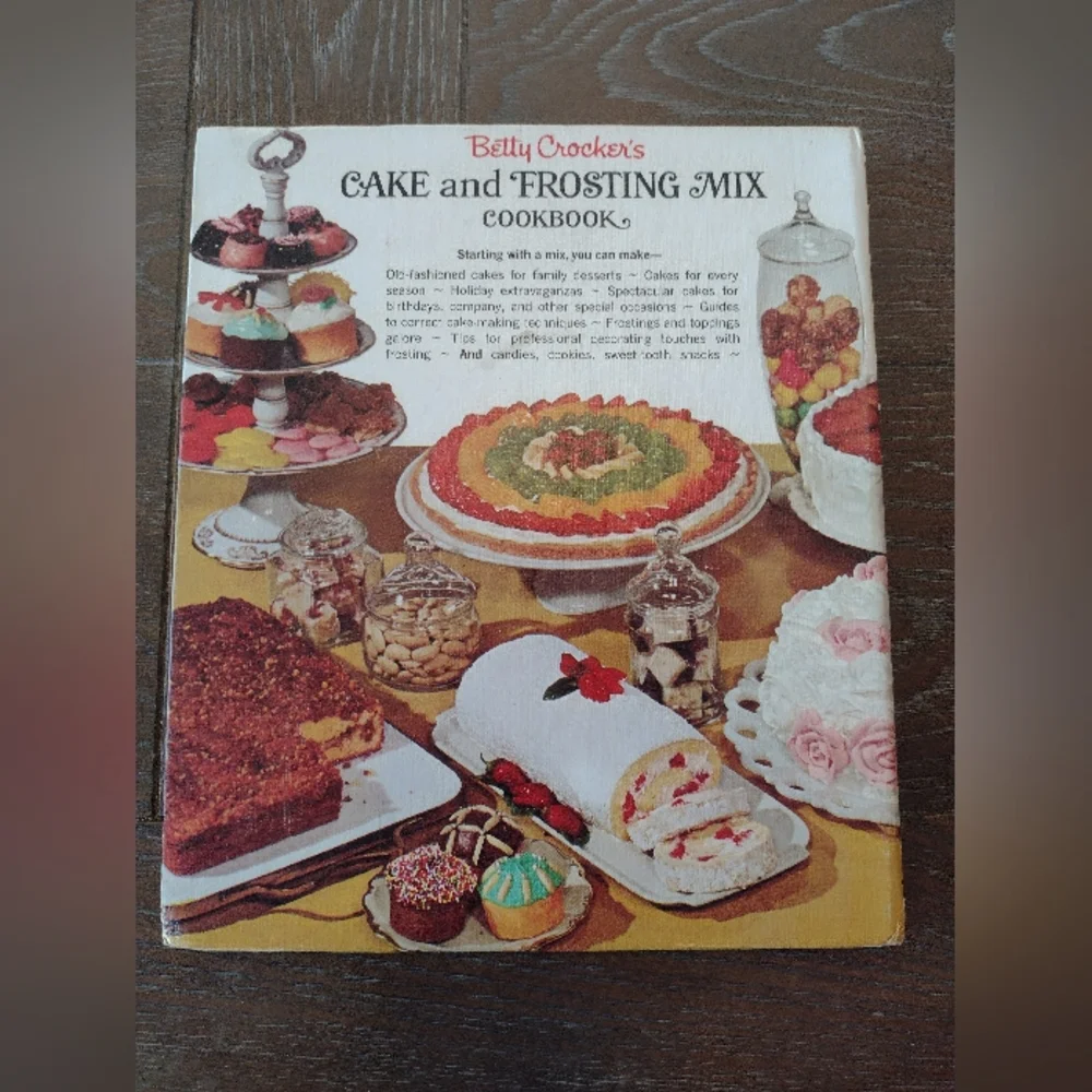 Vintage 1960s Betty Crocker Cookbook Set - Picture 8 of 16